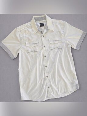 Vertical Sport White Short-Sleeve Button-Up Shirt size L